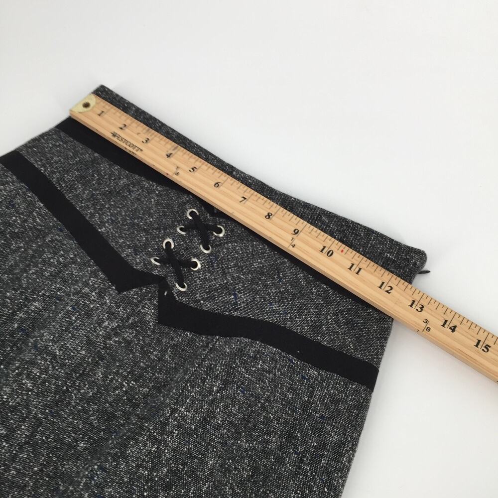 Worthington Lace Lined Tweed Pencil Skirt Size 2P Petite Gray Black Career Goth - Picture 6 of 8